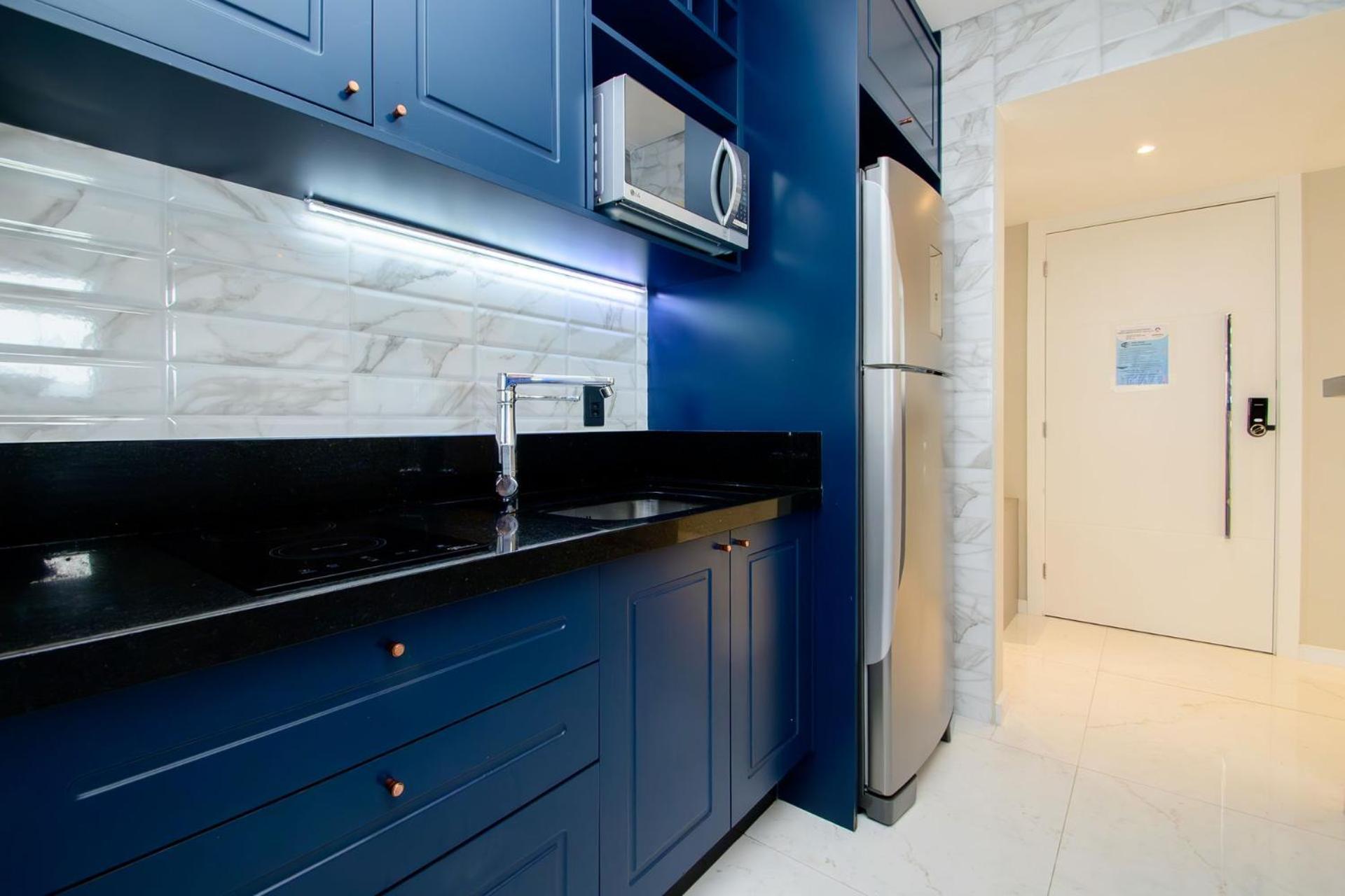 Apartamento Apto Vista Mar Na Av. Atlantica, Barra Sul Nf1414
